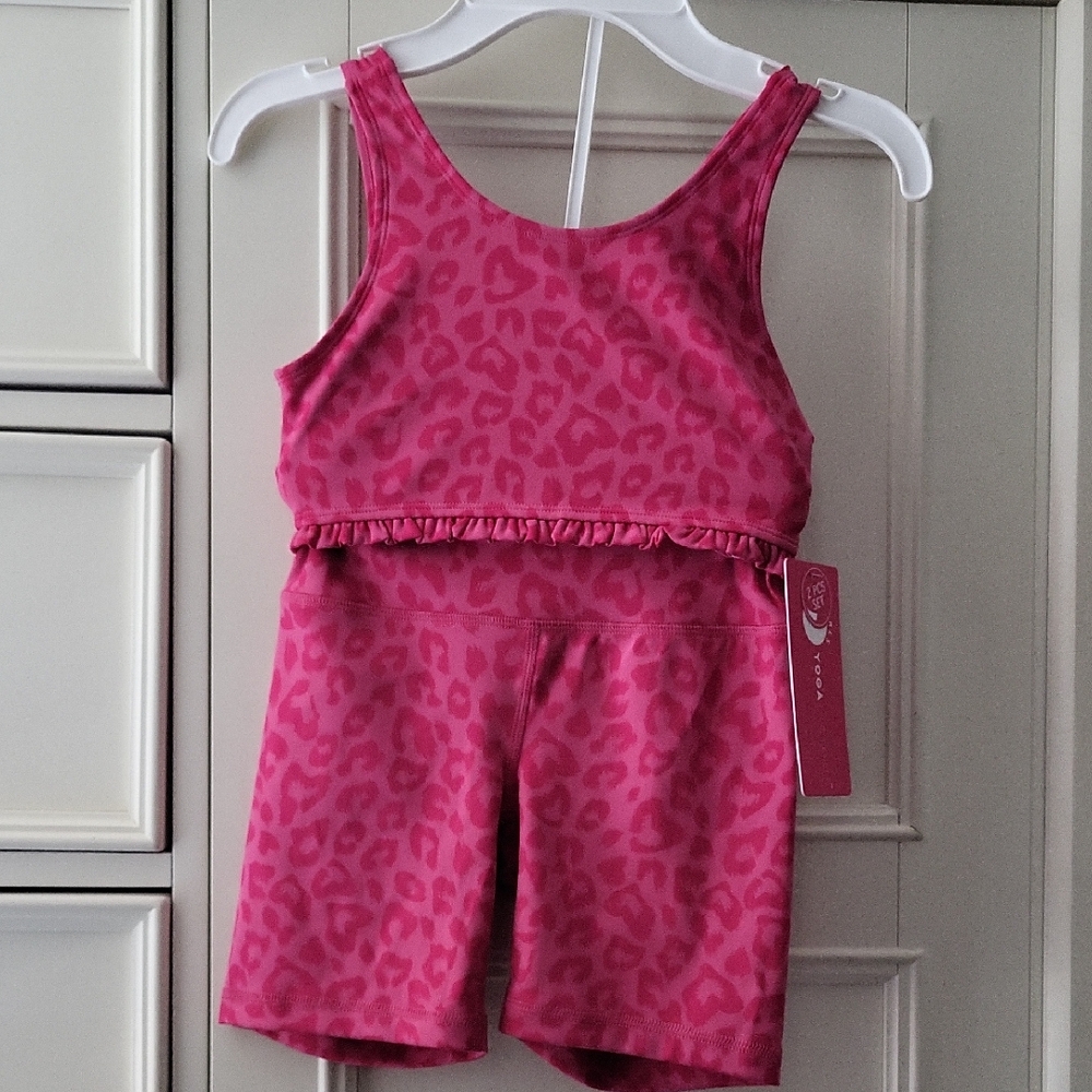 Yogalicious Fuchsia Leopard Kids Bra And Short Set. NwT 7/8